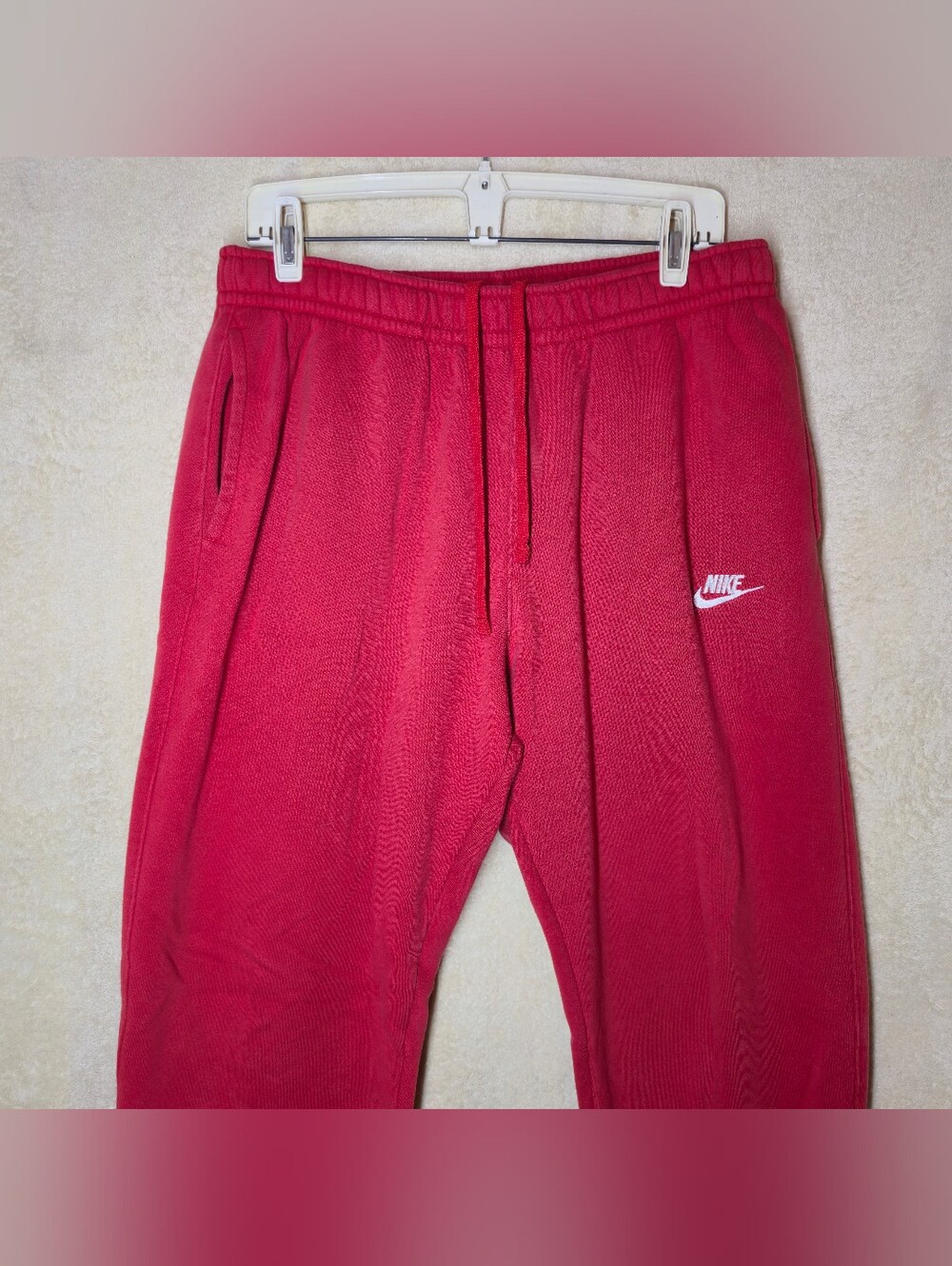 Nike Sportswear Tribute Men Jogger Pants DA0007-657 Red Size Large